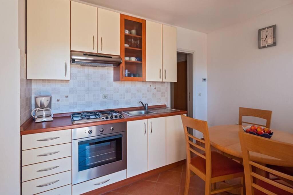 Peaceful Apartment With Beautiful Sea View غاباس المظهر الخارجي الصورة